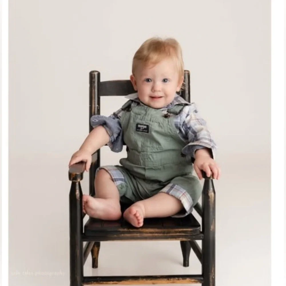 NWOT 2 piece set Oshkosh Overalls + Button Down bodysuit shirt, 18 mo, MSRP $70